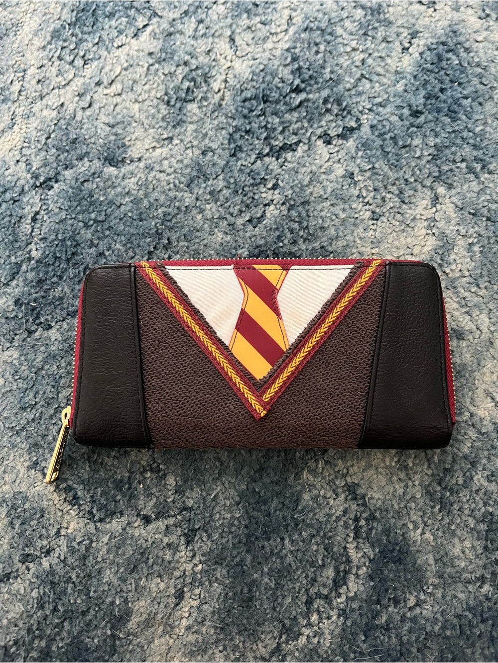 Loungefly Harry Potter Griffindor Uniform Wallet